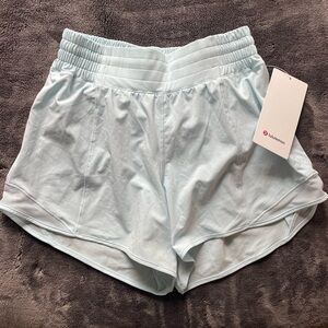 Lululemon Hotty Hot High-Rise Lined Short 4" Powder Blue size 6 NWT